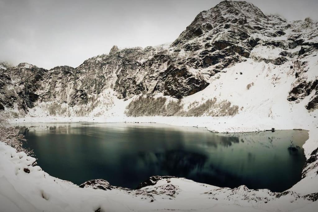 Logement 6 pers au cœur des montagnes pyrénéennes Boutx Esterno foto